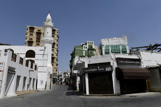 Saudi-to-enforce-round-the-clock-virus-curfew-at-Eid