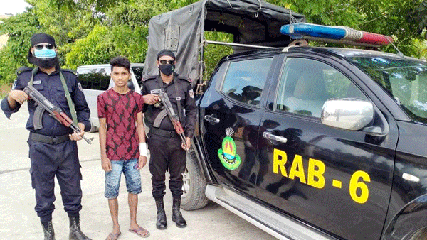 Benapoel Photo --Youth arrest with Huge Gunpowder --04.10.21