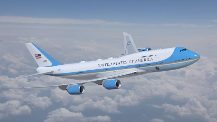 whats-inside-us-air-force-one-plane-1716375004
