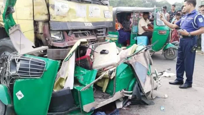 shibpur-road-accident-1729932598
