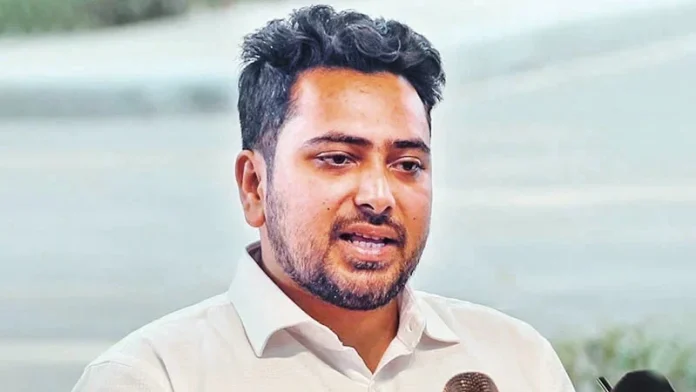 nahid-d-1743419852