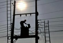 ২৪ ঘণ্টার মধ্যে ১২ ঘণ্টা বিদুৎ থাকে না কয়রায়