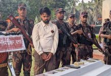 প্রায় দুই কোটি টাকার সোনার পেস্ট ও বিদেশি মুদ্রাসহ ভারতীয় নাগরিক আটক