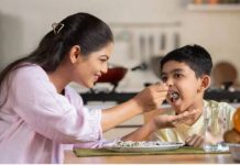 চিনি কমিয়ে দেয় সন্তানের শেখার ক্ষমতা