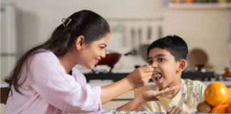 চিনি কমিয়ে দেয় সন্তানের শেখার ক্ষমতা