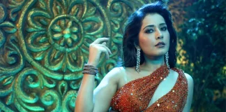 শুটিং ভ্যান থেকে নায়িকার টাকার ব্যাগ উধাও!