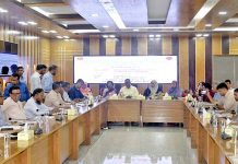 গুজব প্রতিরোধ ও সঠিক তথ্য প্রচারে গণমাধ্যমকর্মীদের সহায়তা কামনা করে সরকার: প্রধান তথ্য অফিসার