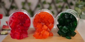 তরমুজের খোসা দিয়েই বানাতে পারেন টুটিফ্রুটি, রইল রেসিপি