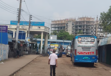 কুষ্টিয়ায় পরিবহন শ্রমিকদের কর্মসূচিতে বাস চলাচল বন্ধ, ভোগান্তিতে যাত্রীরা