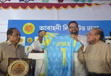 আবাহনী ক্লাব পরিদর্শনে ক্রীড়া প্রতিমন্ত্রী