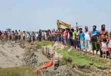 বাগেরহাটে খালের অবৈধ বাঁধ অপসারণ: উচ্ছ্বসিত স্থানীয়রা