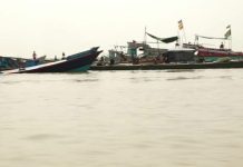 পদ্মা নদীতে নৌপুলিশের ওপর হামলা, ওসিসহ ৫ সদস্য গুলিবিদ্ধ