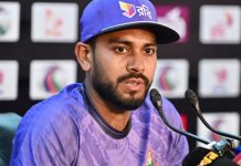 বোলারদের প্রশংসায় যা বললেন টাইগার অধিনায়ক মিরাজ