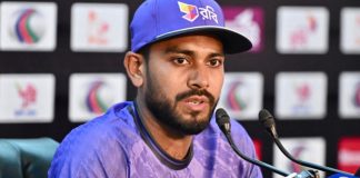 বোলারদের প্রশংসায় যা বললেন টাইগার অধিনায়ক মিরাজ