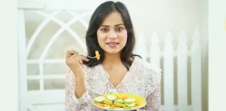 ফিট থাকতে হেলদি ডায়েট