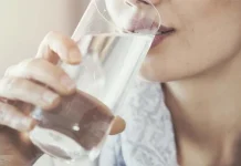 এই গরমে সুস্থ থাকতে কতটা পানি পান প্রয়োজন?