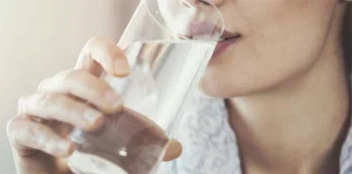 এই গরমে সুস্থ থাকতে কতটা পানি পান প্রয়োজন?