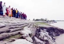 প্রতাপনগরবাসীর নির্ঘুম রাত, আতঙ্কে শতশত পরিবার