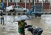 বৃষ্টিতে রাজধানীর বিভিন্ন এলাকায় জলাবদ্ধতা