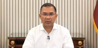 বহর থামিয়ে অ্যাম্বুল্যান্সকে পথ করে দিলেন প্রধানমন্ত্রী