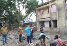 কমিশনারের বাংলো সংস্কার কাজে অগ্রগতি পরিদর্শনে পুলিশ কমিশনার