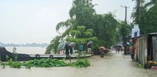 ধেয়ে আসছে বন্যা, বিপৎসীমার ওপরে ৭ নদীর পানি
