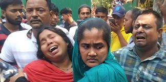 গাজীপুরে পাঁচ খুন: ফোন মিলল পদ্মা সেতুতে, সেতু থেকে আসামীর নদীতে ঝাঁপের সন্দেহ