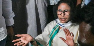 বিধানসভা ভেঙে দিলেন রাজ্যপাল, আর মুখ্যমন্ত্রী নন মমতা