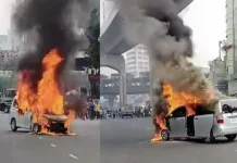 ফার্মগেটে চলন্ত মাইক্রোবাসে আগুন