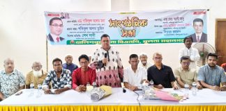 মাদক ব্যবসায়ী, চাঁদাবাজ ও মব সৃষ্টিকারীদের নোটিশ ছাড়াই বহিষ্কার করে পুলিশে সোপর্দ করা হবে