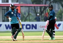 ব্যাক-টু-ব্যাক সেঞ্চুরি তাওহীদের, ১২ হাজার রানের মাইলফলকে মুশফিক