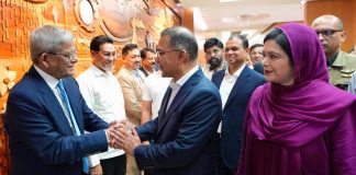 প্রধানমন্ত্রীর প্রথম বিদেশ সফরে সঙ্গী হয়েছেন যারা