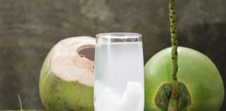 টানা ৭ দিন ডাবের পানি খেলে কী হয় শরীরে?