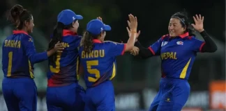 নারী ক্রিকেটে ‘টাইমড আউট’, প্রথম বলেই দুই উইকেটের ঘটনা