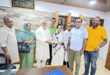 খুলনাকে নবায়নযোগ্য জ্বালানি-বান্ধব নগরী গড়ার দাবিতে কেসিসি প্রশাসককে স্মারকলিপি