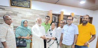 খুলনাকে নবায়নযোগ্য জ্বালানি-বান্ধব নগরী গড়ার দাবিতে কেসিসি প্রশাসককে স্মারকলিপি