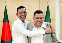 দুই নেতার অশ্রু এবং রাজপথের মহাকাব্য