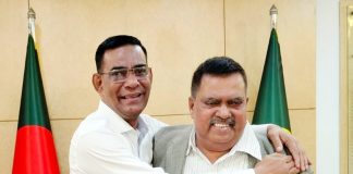 দুই নেতার অশ্রু এবং রাজপথের মহাকাব্য