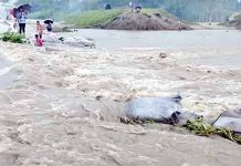 উজানের ঢল ও ভারী বৃষ্টিতে উত্তরবঙ্গে আকস্মিক বন্যা: পানিবন্দি লাখো মানুষ, তলিয়েছে বিস্তীর্ণ ফসলের ক্ষেত