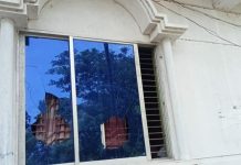 লোডশেডিংয়ে ক্ষুব্ধ হয়ে বিদ্যুৎ অফিসে ভাঙচুর, যুবককে বেঁধে রাখলেন কর্মীরা