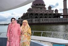 আনোয়ার ইব্রাহিমের সহধর্মিণীর সাথে আন্তরিক আড্ডায় জুবাইদা রহমান