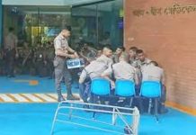 আদ্-দ্বীন হাসপাতালের লাইসেন্স বাতিল, পুলিশ মোতায়েন