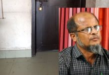 মহেশপুর পৌরসভার মেগাপ্রকল্পে হরিলুট, বিলে সই না করায় প্রকৌশলীর কক্ষে তালা