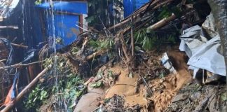 কঙ্বাজারে ভারী বর্ষণে ৪ স্থানে পাহাড়ধস নারী-শিশুসহ নিহত ৯: চরম উৎকণ্ঠায় কয়েক লাখ মানুষ