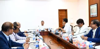 বন্ধ শিল্পকারখানা চালু ও বিনিয়োগ আকর্ষণে পদক্ষেপ গ্রহণের নির্দেশ প্রধানমন্ত্রীর