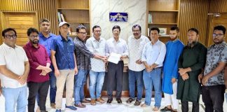 খুলনায় সাংবাদিকদের ওপর হামলা: ১ সপ্তাহেও অধরা অপরাধীরা, তথ্য ও সম্প্রচার মন্ত্রীকে এমইউজে’র স্মারকলিপি