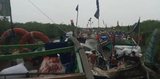 সুন্দরবনসহ উপকূলে নিরাপদ আশ্রয়ে হাজারও ফিশিং ট্রলার