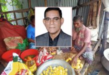 খুলনায় জলমগ্ন মানুষের ঘরে ঘরে খাবার পাঠালেন শফিকুল আলম তুহিন