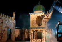 নোটিশ ছাড়াই ভারতে ভাঙা হলো তিন মসজিদ ও মাজার