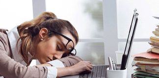সারাক্ষণ ঘুম ঘুম ভাব হয়? কারণ জানুন